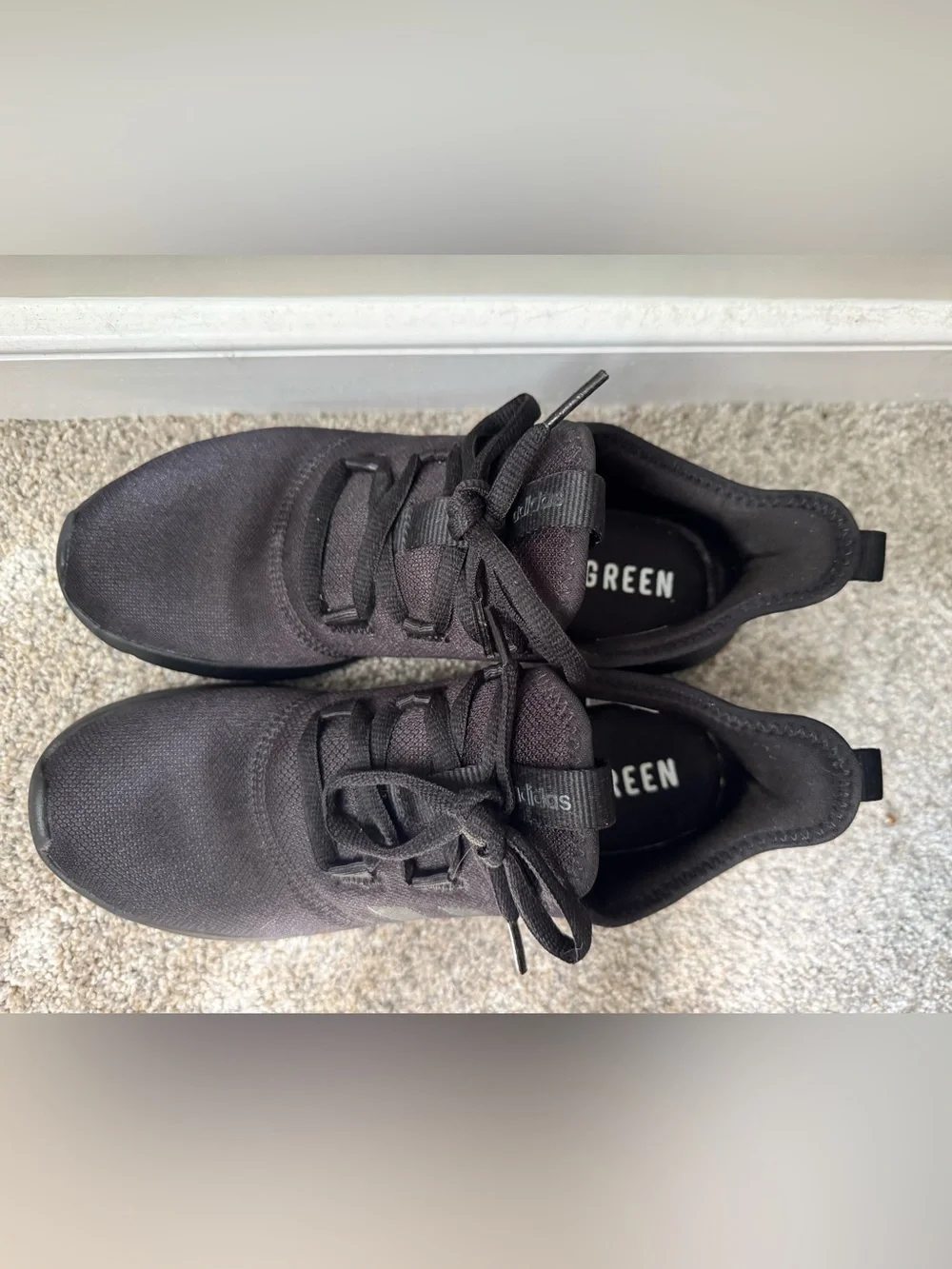 Adidas Cloudfoam women’s sneakers
